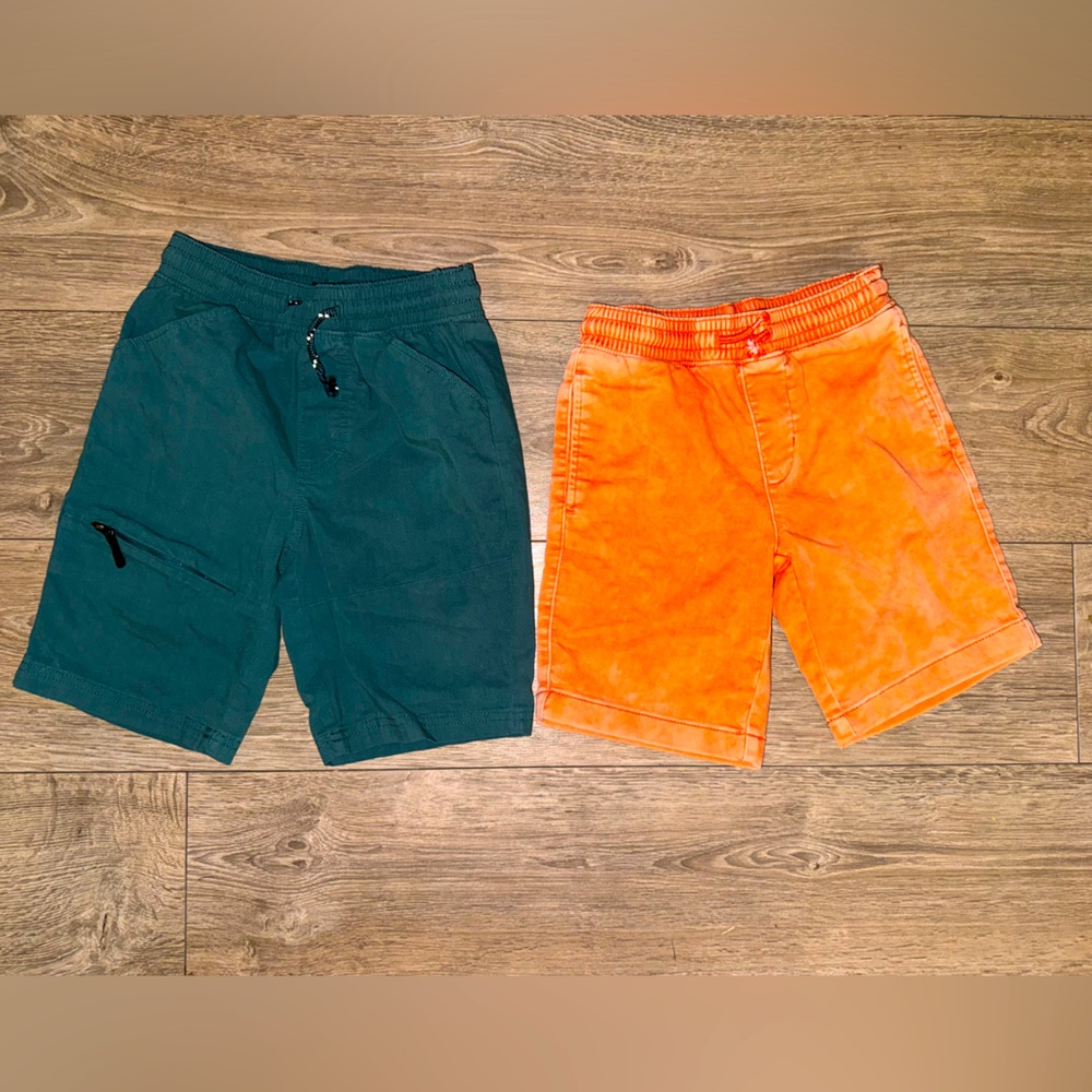 4 pairs of boys shorts size 8
